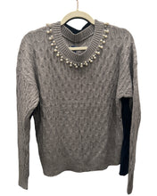 Load image into Gallery viewer, Pearl Collar Sweater
