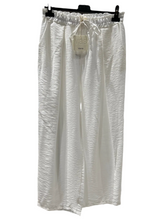 Load image into Gallery viewer, Drawstring Crepe Pants
