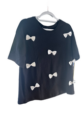 Load image into Gallery viewer, Pretty Bow TShirt
