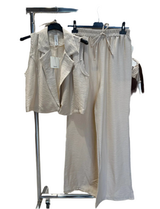 Linen-Look Set