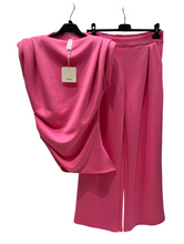Load image into Gallery viewer, Classy Two Piece Set
